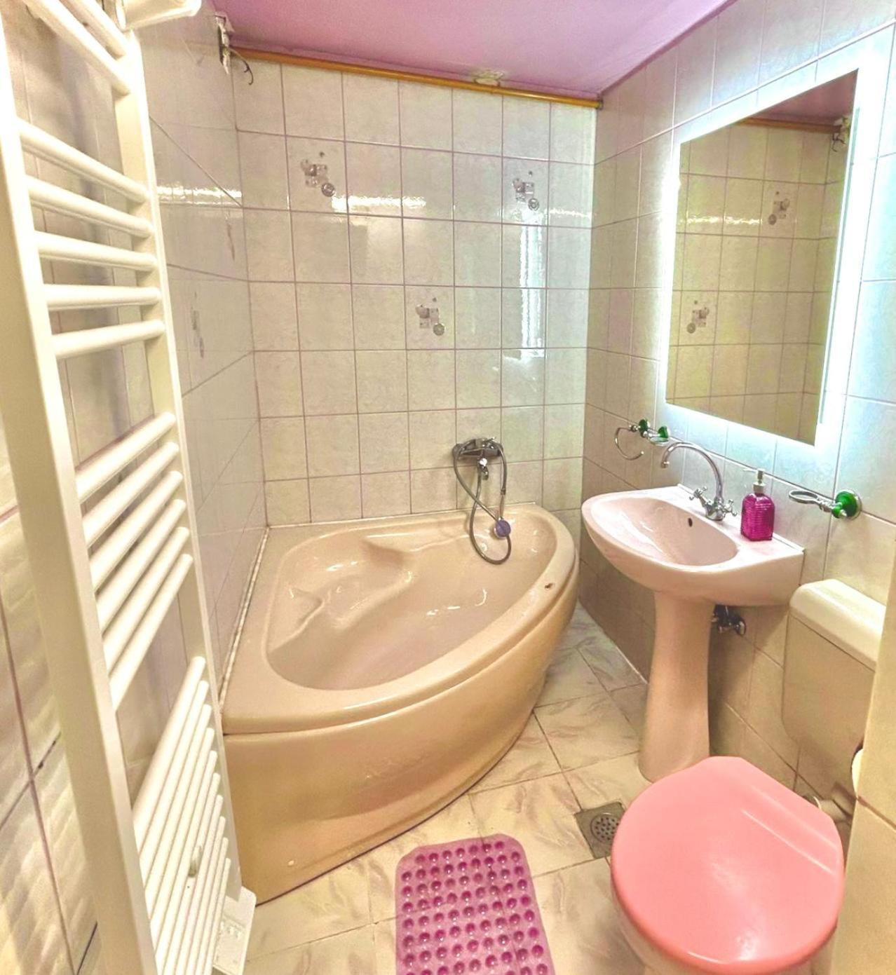 Peaceful Pleasure Apartment & Free Private Parking SJJ Exterior foto